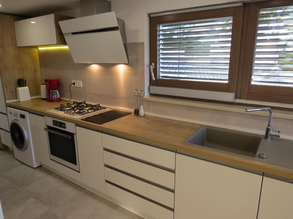 Apartments Barba Trogir Rum bild