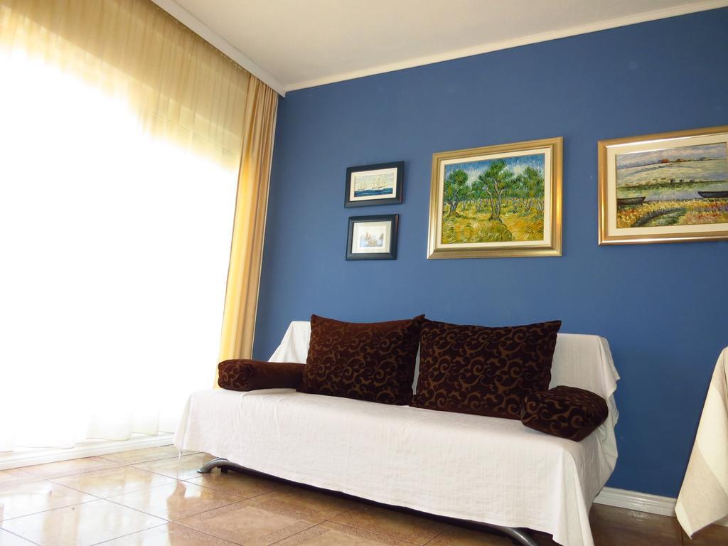 Apartments Barba Trogir Exteriör bild