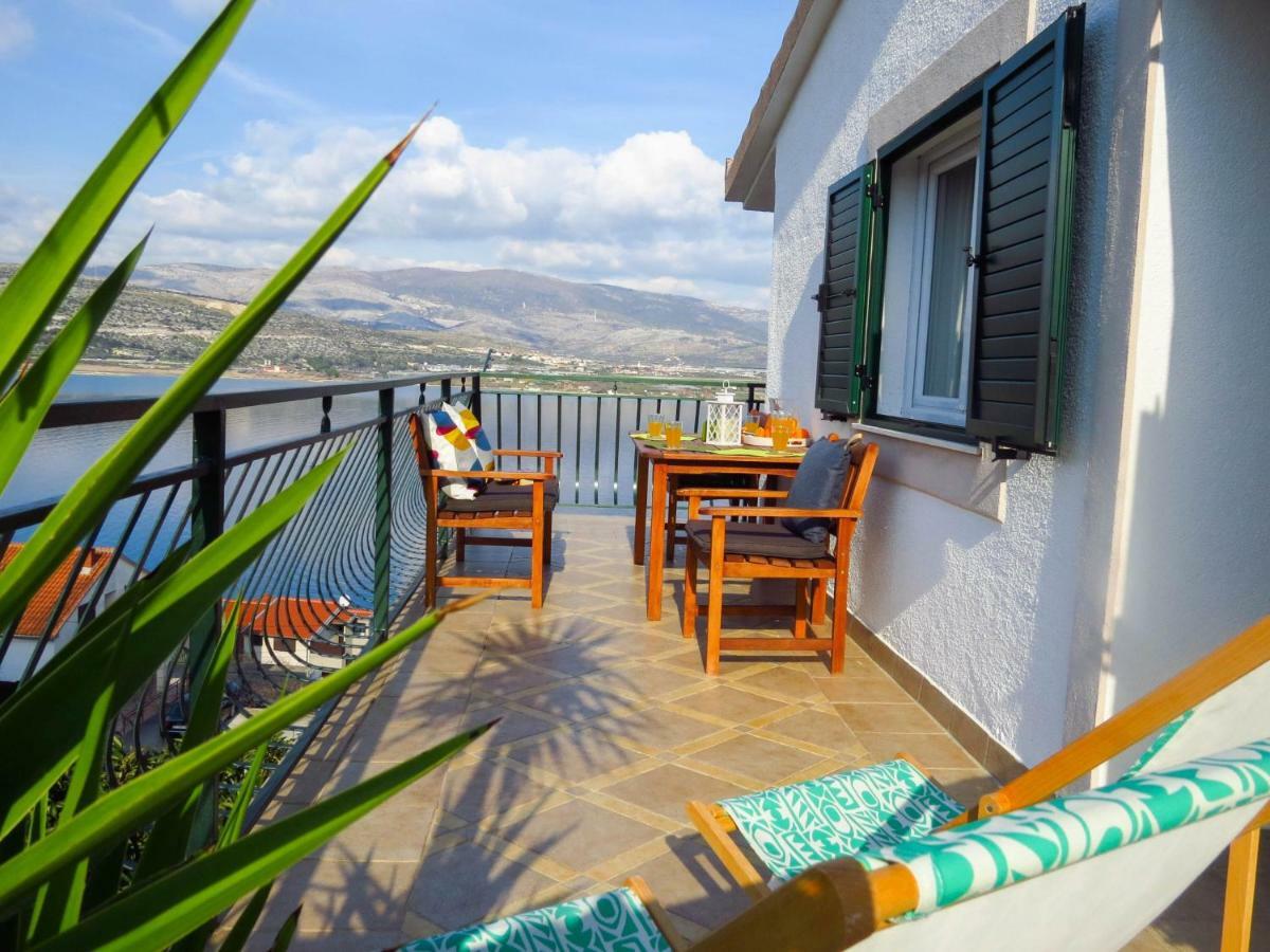 Apartments Barba Trogir Exteriör bild