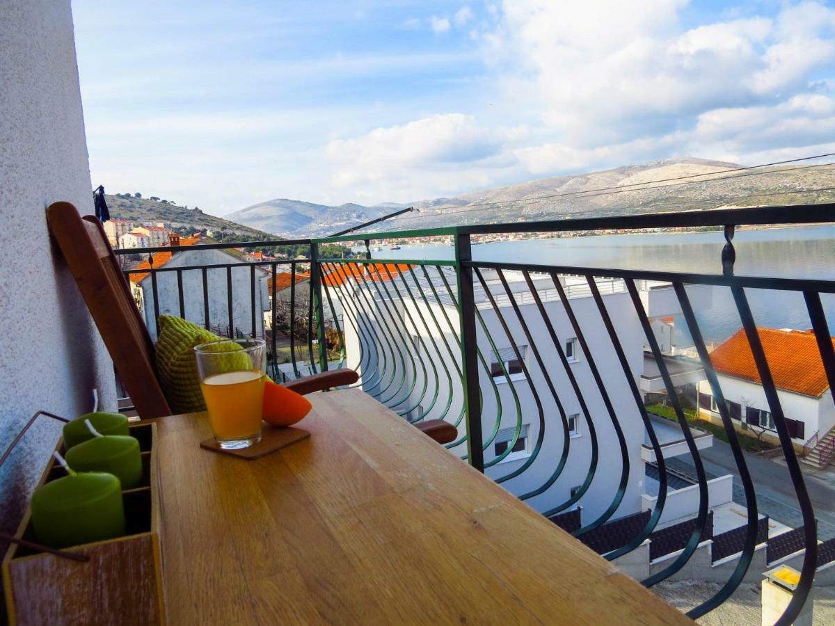 Apartments Barba Trogir Exteriör bild